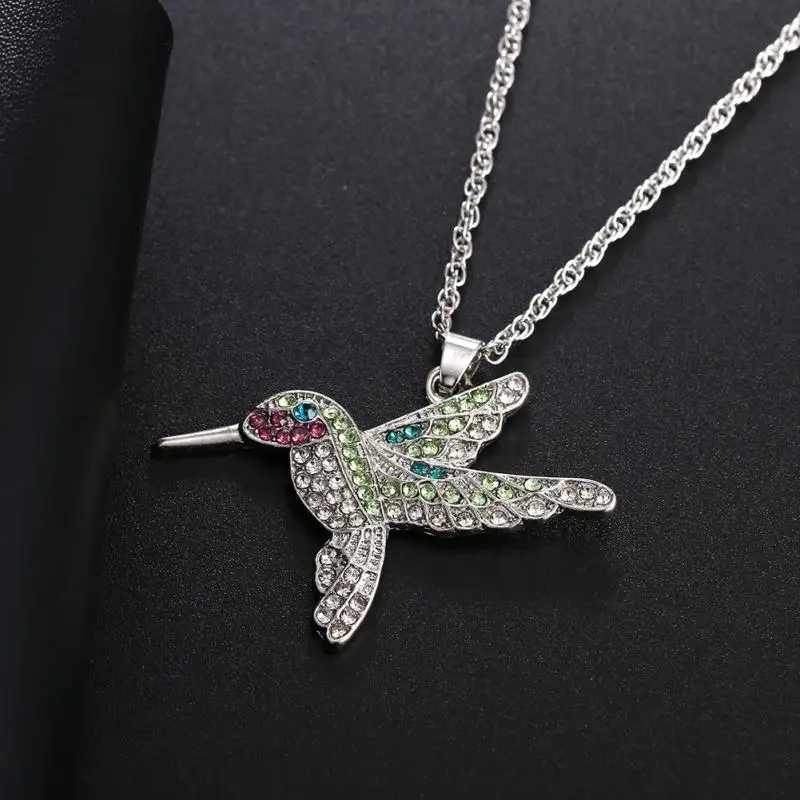 

Romantic Fashion Trend Personality Women's Necklace Hummingbird Hanging Creative Jewelry Accessories Anniversary Gifts for Women