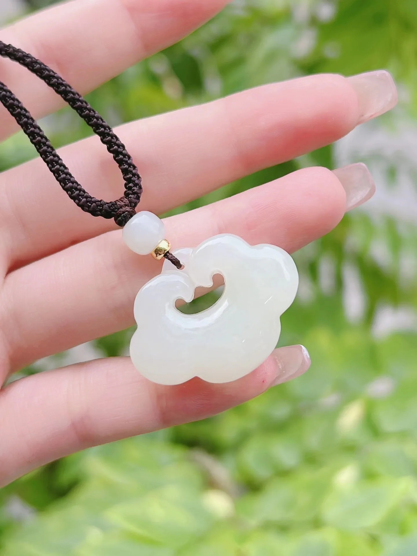 Изысканный кулон Hetian Jade Xiangyun Ruyi с замком ювелирные изделия 358a #