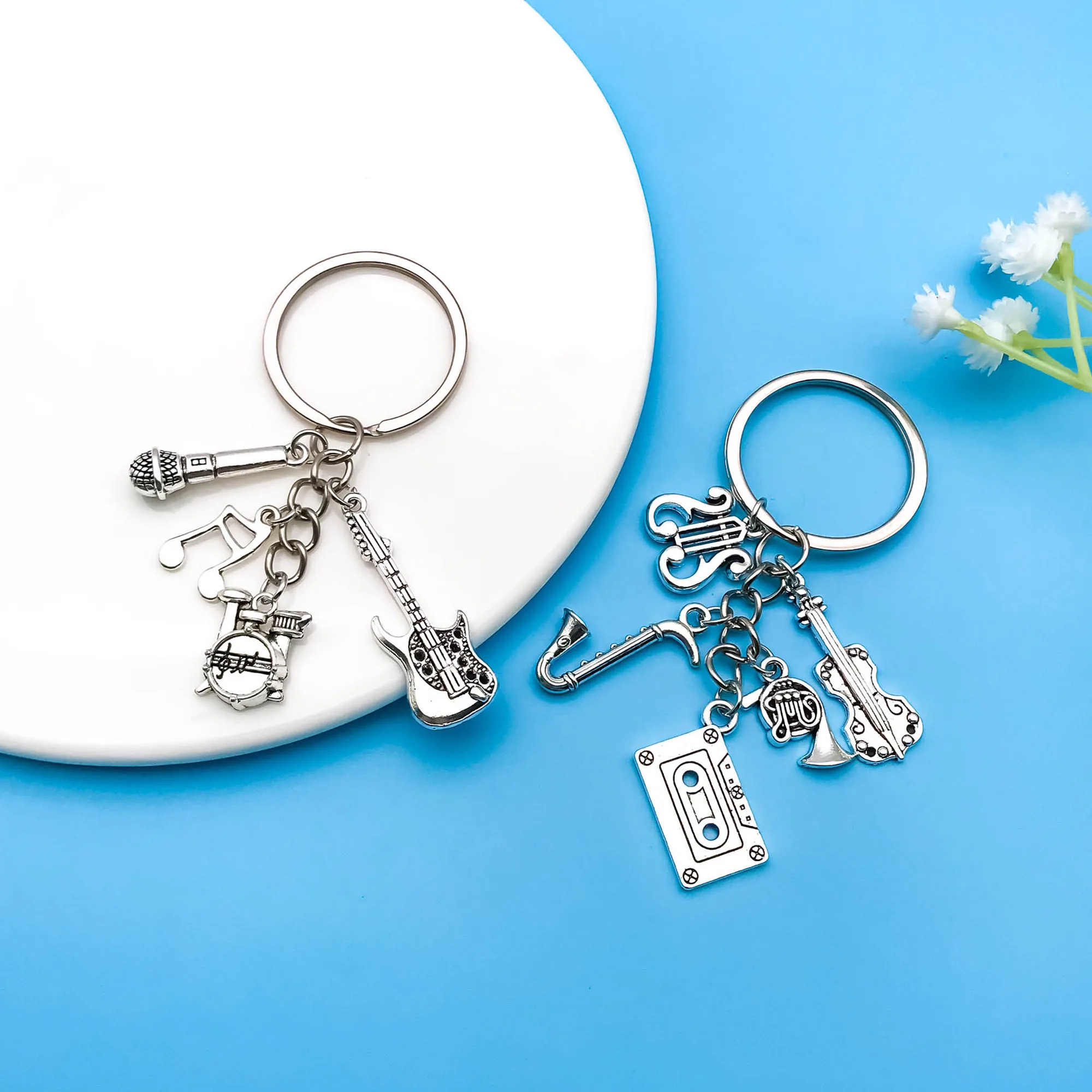 Серебряный брелок с Микрофоном и Барабаном 1 шт