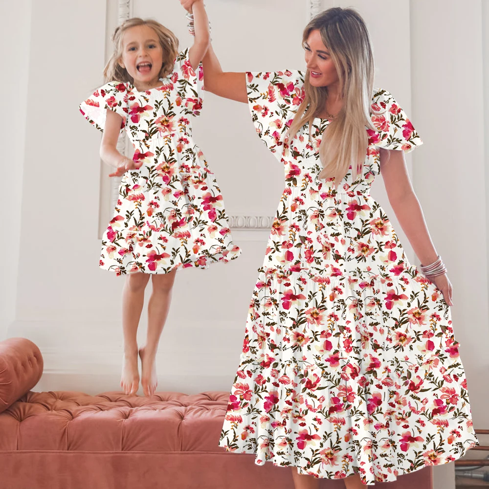 

Mom and Daughter Long Floral Dress Family Look Dad and Son Short Sleeve T-Shirt Mommy and Me Clothes Matching Family Outfits