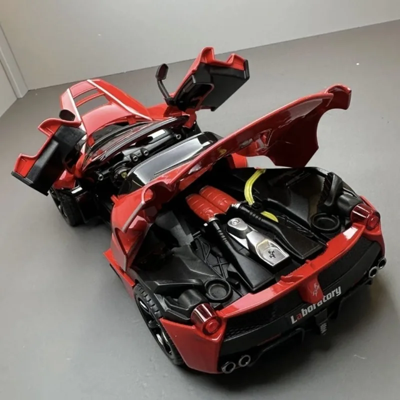 Фото Масштабная модель Ferrari LaFerrari 1:24 из литого сплава с открывающимися дверями и поворотными передними колесами для коллекционеров и хобби-энтузиастов №4