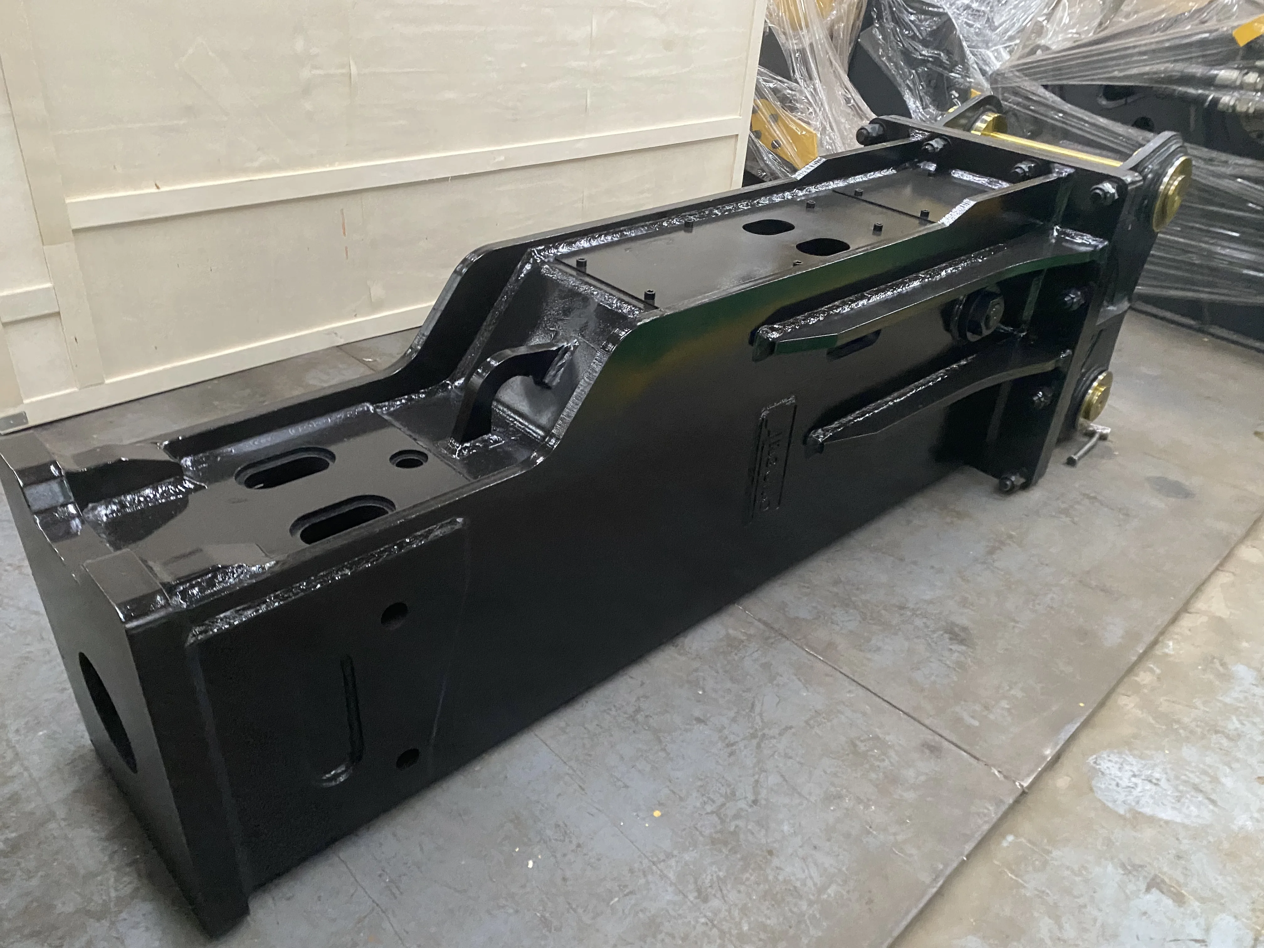 Молотковый гидравлический молоткобежектор Monde с боковым и верхним типом для