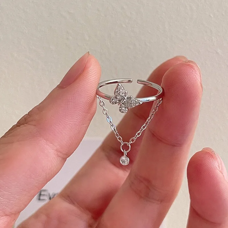 Женское регулируемое кольцо с бабочкой и кисточкой