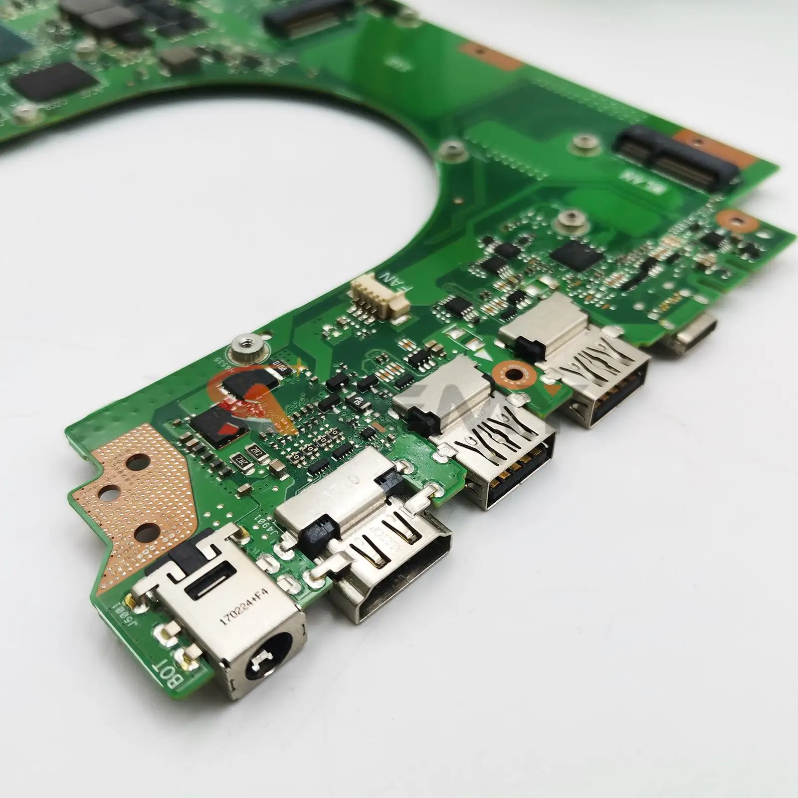 Рисунок 4 - Материнская плата для ноутбука