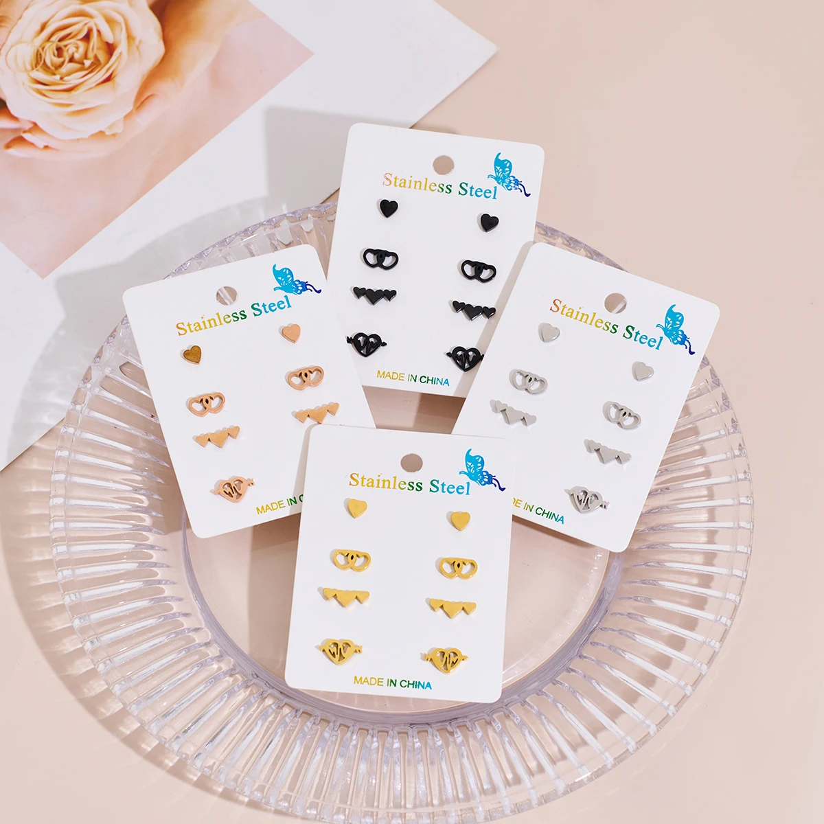 Shuangshuo 4 пары/компл. милые серьги-гвоздики со следами домашних животных для женщин