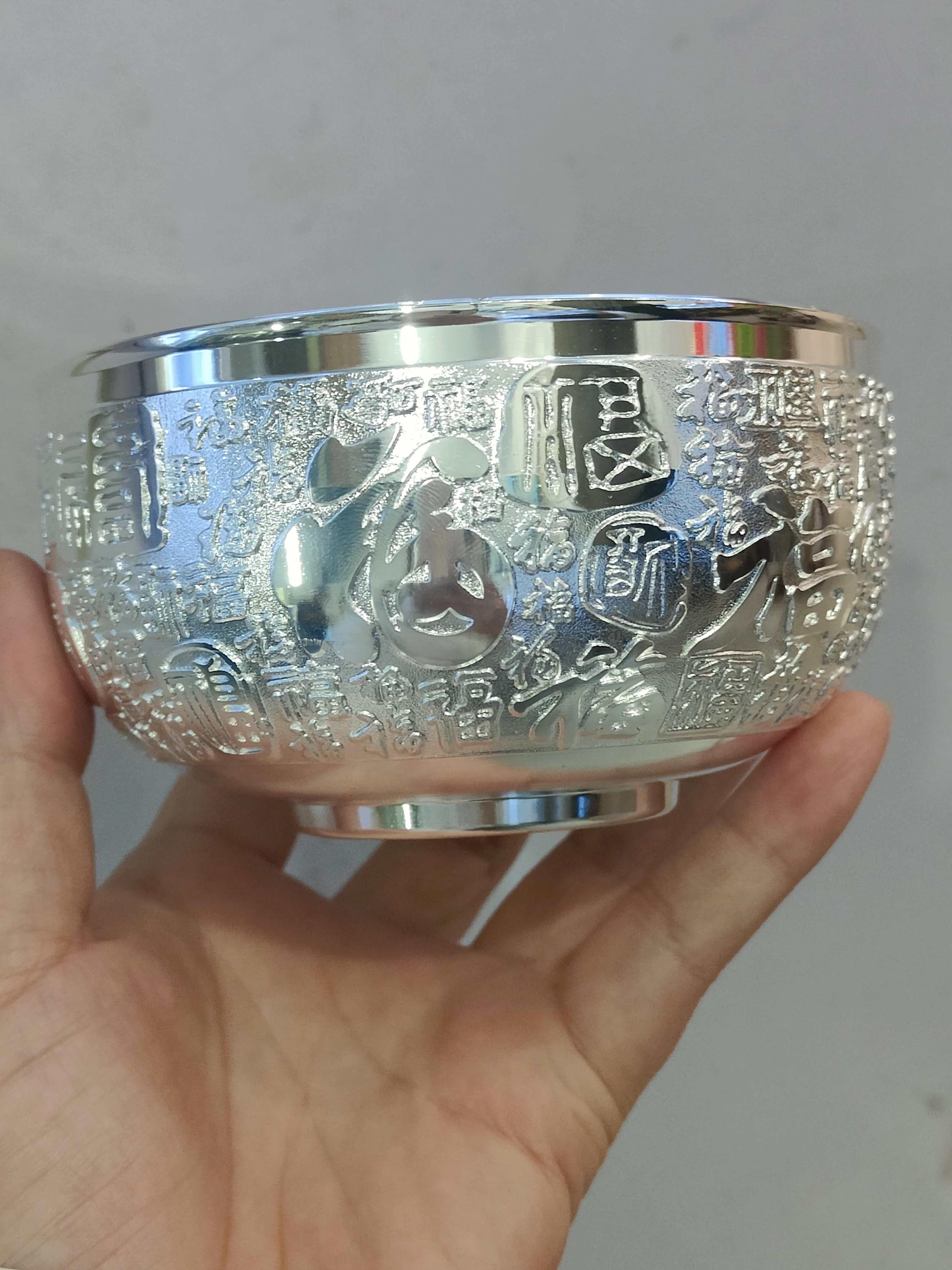 Китай. Индивидуальное классическое серебряное украшение Momofuku маленькое