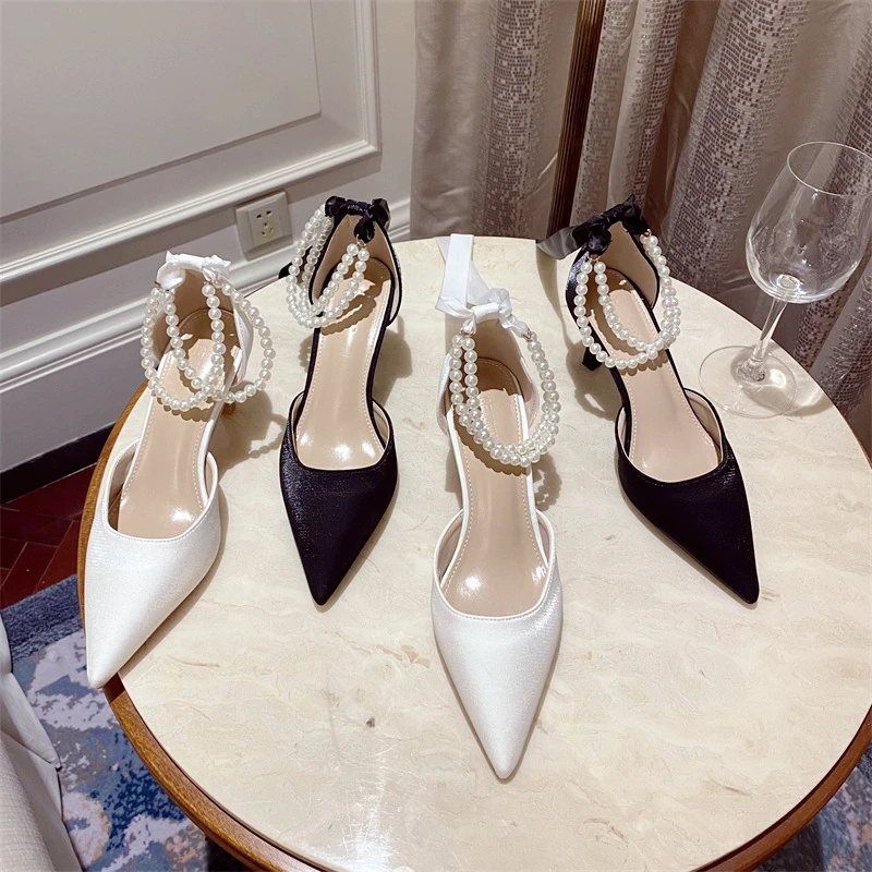 

Fairy Style Baotou Sandals Summer 2022 New Niche Design Pearl Temperament Black Pointed Thin High-heeled Sandals