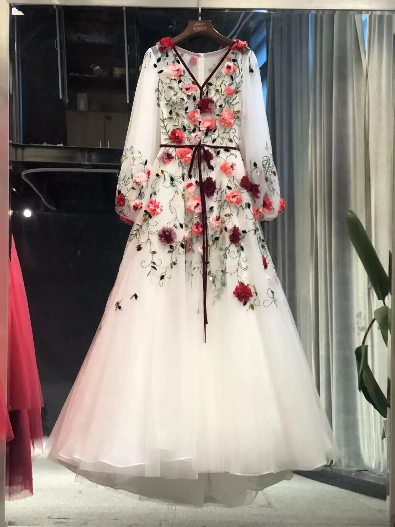 Рисунок 3 - Красивое вечернее платье в пол