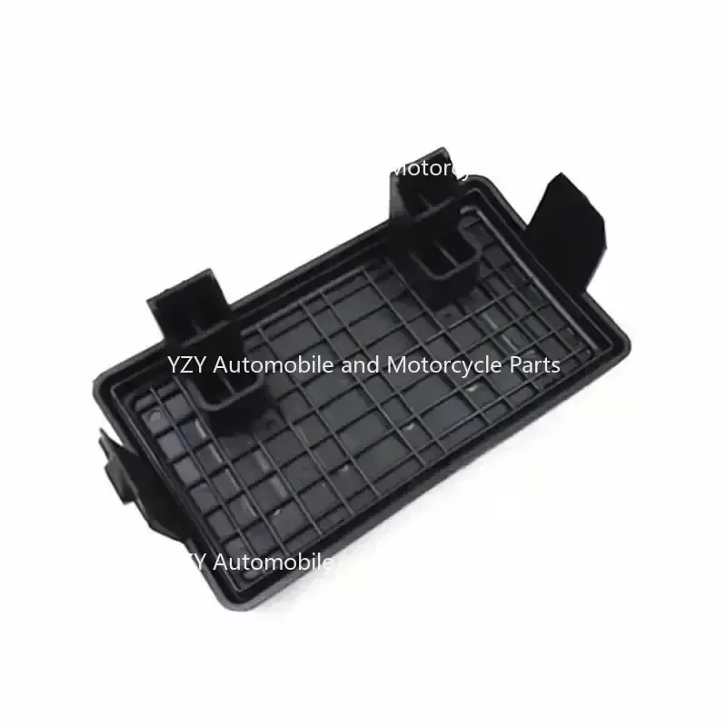 Фото Крышка воздушного фильтра для Tiida Sylphy venled D50/R50 №5