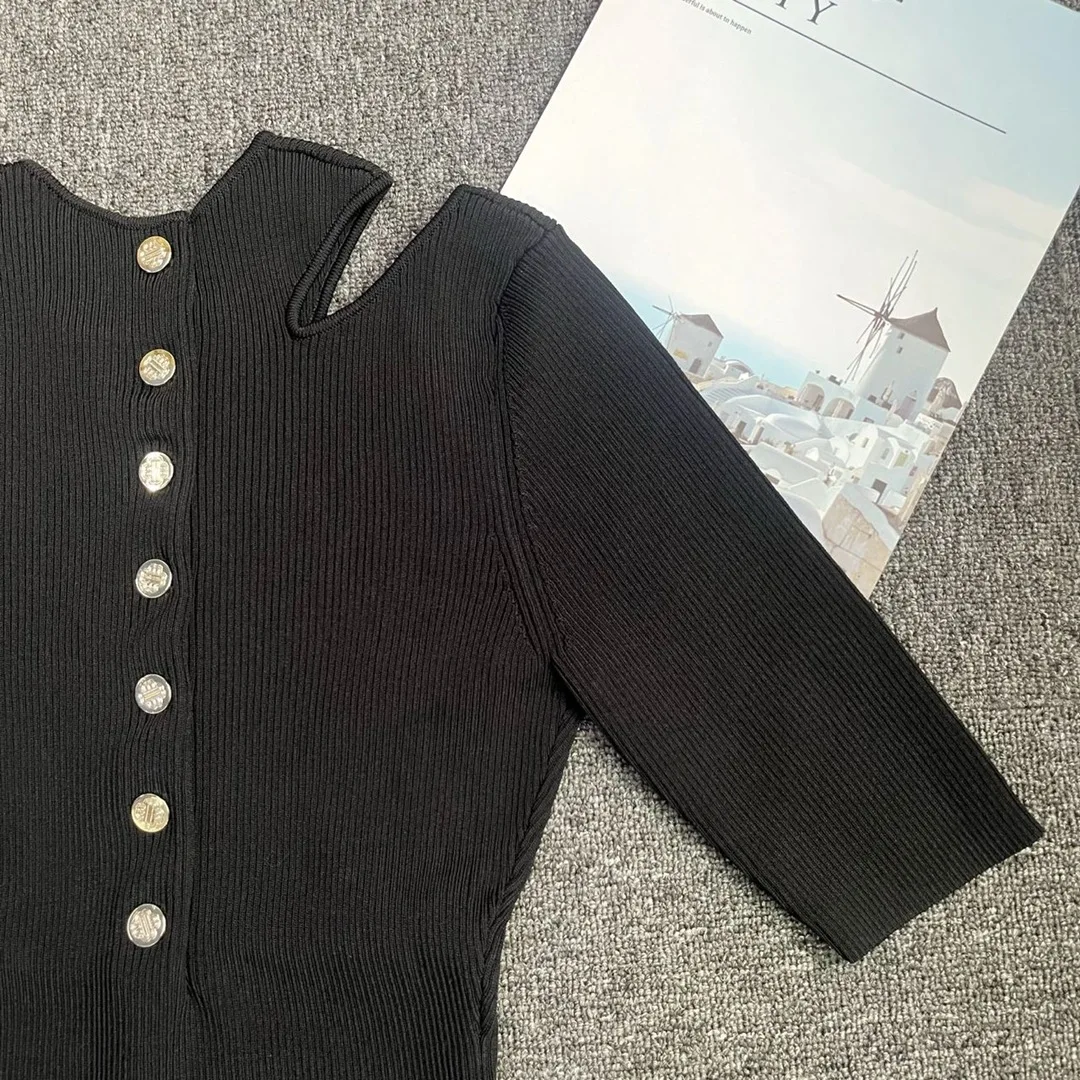 

Новинка 2022, облегающее трикотажное маленькое черное платье с открытыми плечами, круглым вырезом и коротким рукавом