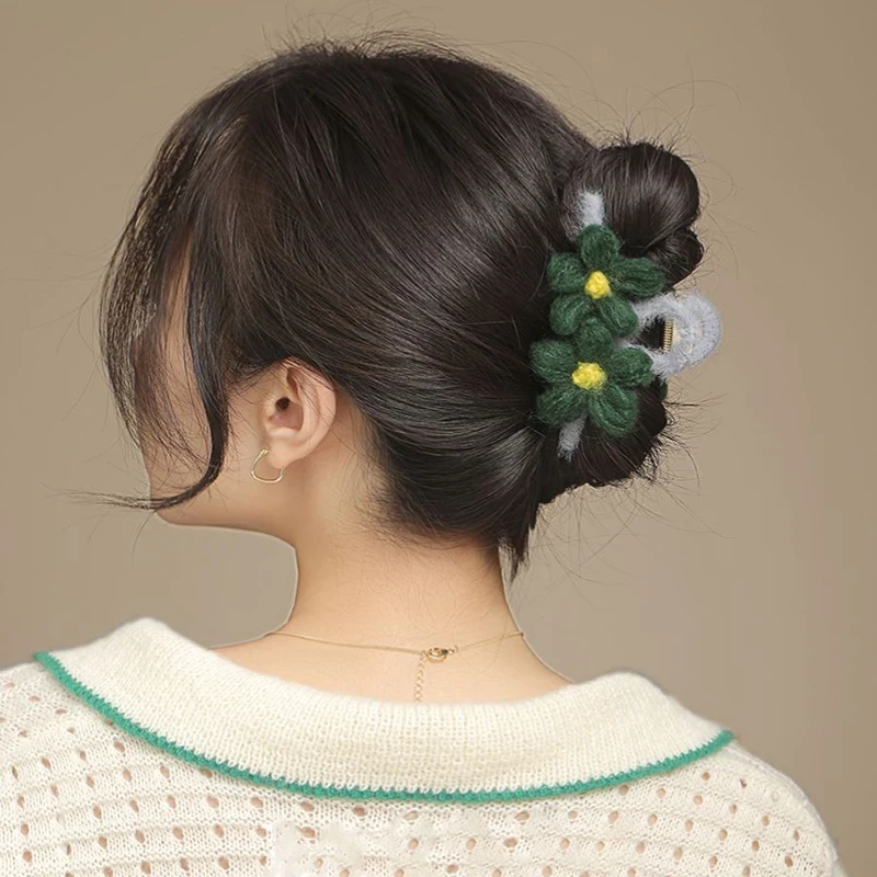 

Autumn and Winter New Trendy Furry Grip Large High-End Shark Clip Hairware