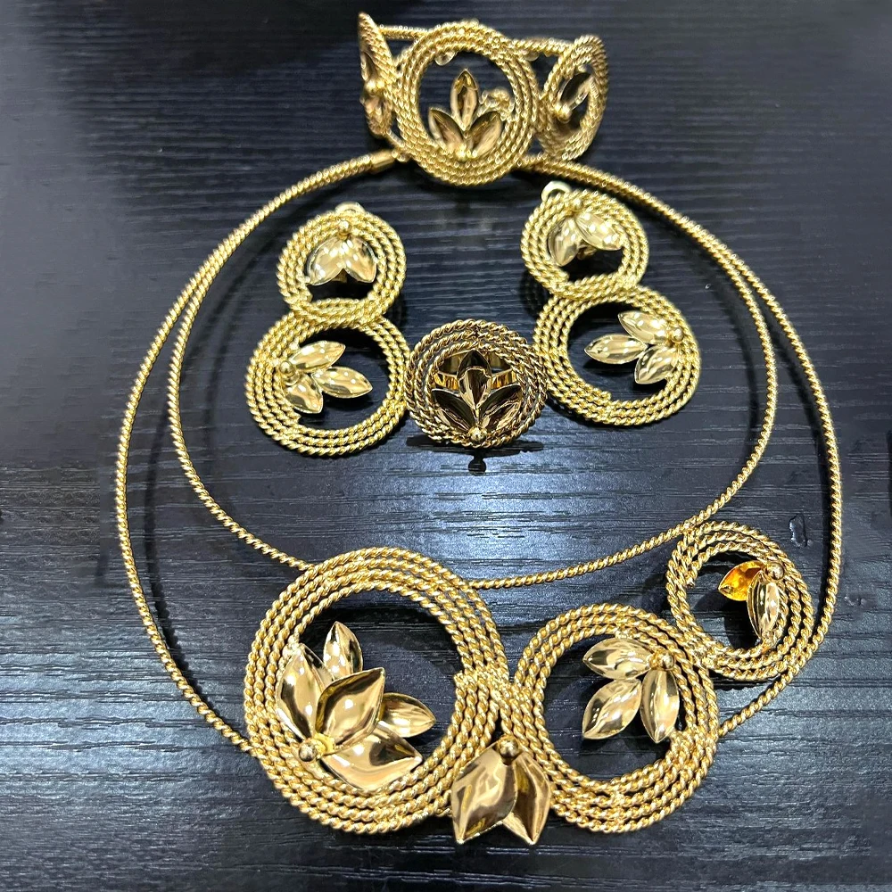 

African Wedding Necklace Jewelry Earrings Bracelet Fashion Sets Gold Plated Italian Rings Women Pendant Dubai Pendant Party Gift