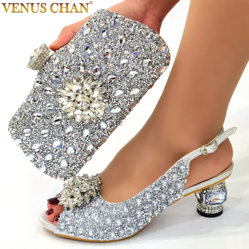 

New silver color Nigerian women's shoes and bags Party shoes with bags African fashion shoes and bags Wedding shoes and bags