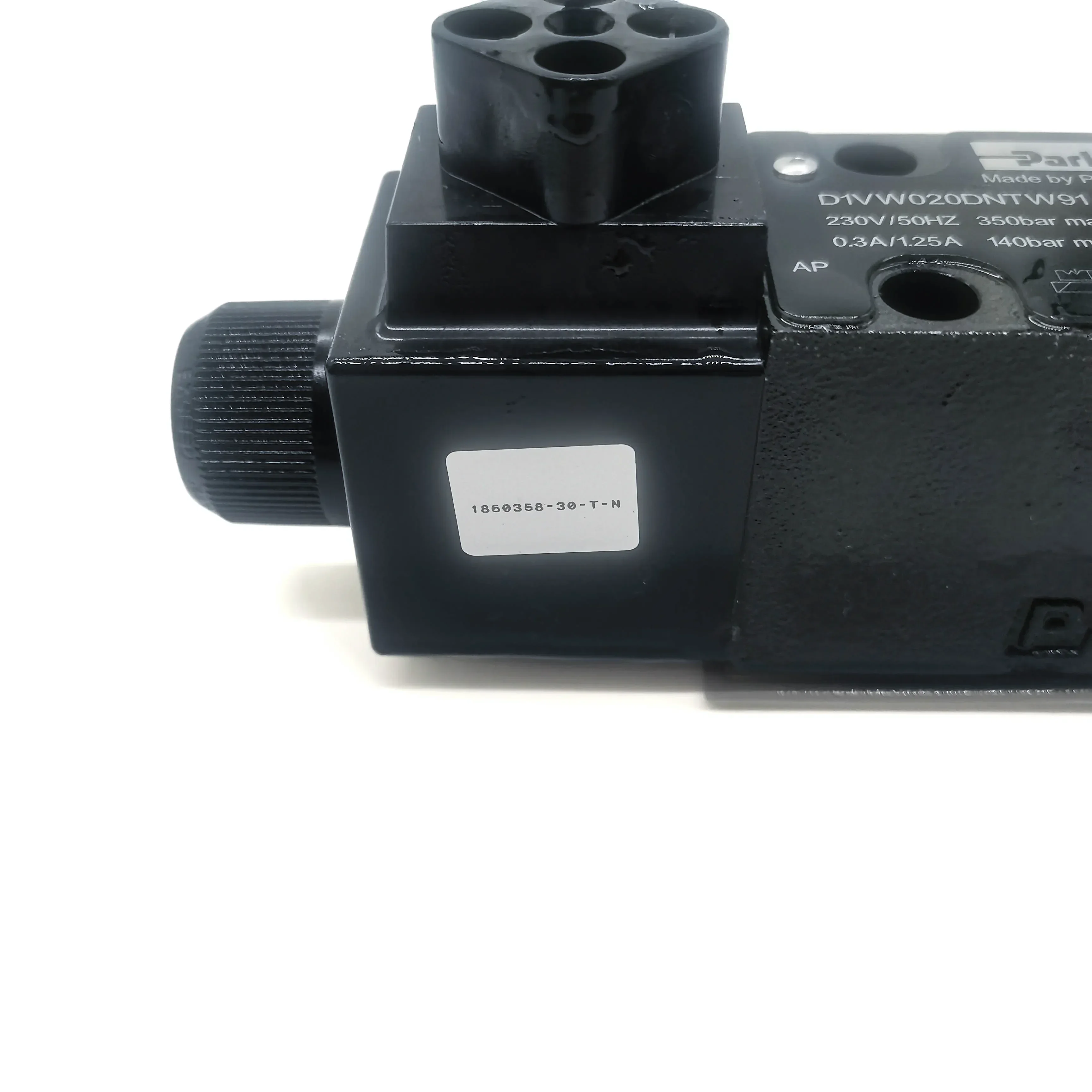 Серия Parker D1VW NG06 размер 220 В направляющие клапаны с электромагнитным управлением