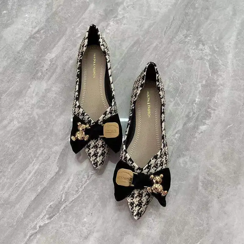 Pointed Toe Shallow Mouth Single Shoes Women's Summer Flat Bottom Four Seasons Shoes French Boat Ladle Shoes Single Shoes