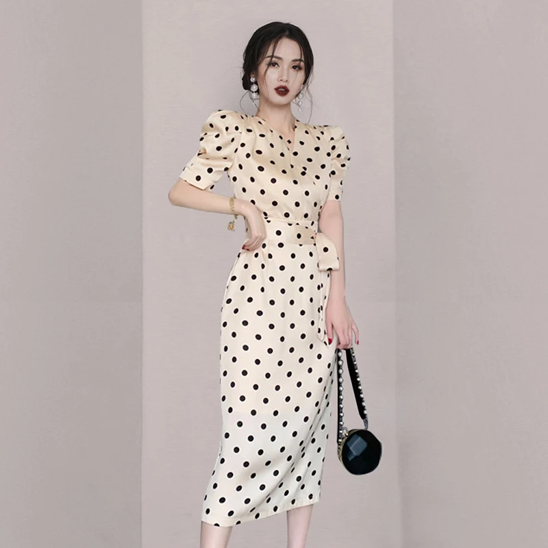 

Women's Summer New Korean High End Style V-neck Bubble Short Sleeve Lace Up Slim Fit Polka Dot Fashion Vacation Bag Hip Dress