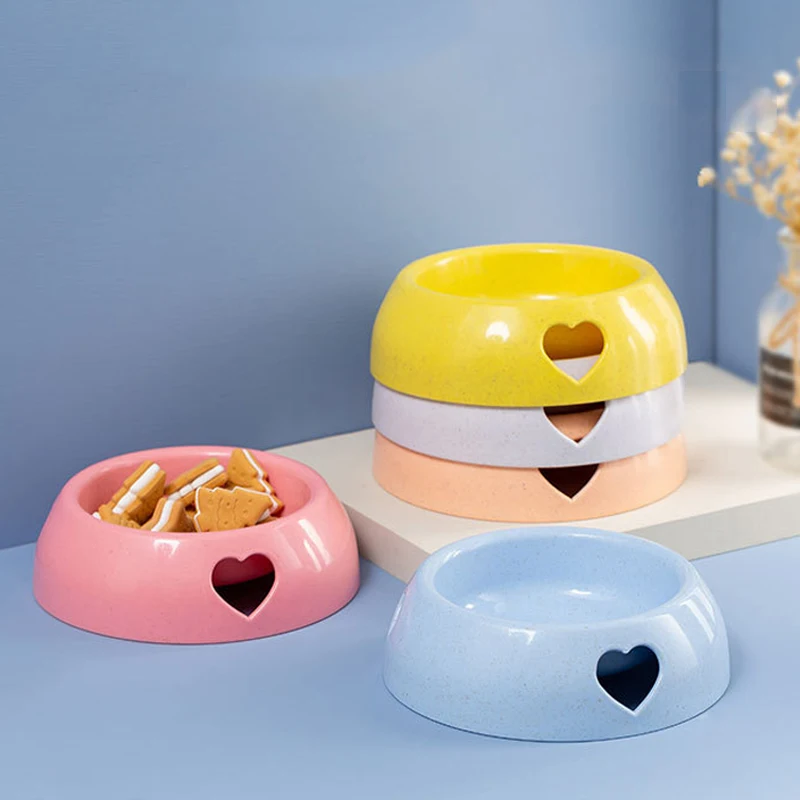 

Heart Pet Dog Food Bowl Cute Cat Water Feeding Bowl Durable Thicken Plastic Feeder Bowls for Small Medium Dogs Puppy Product New