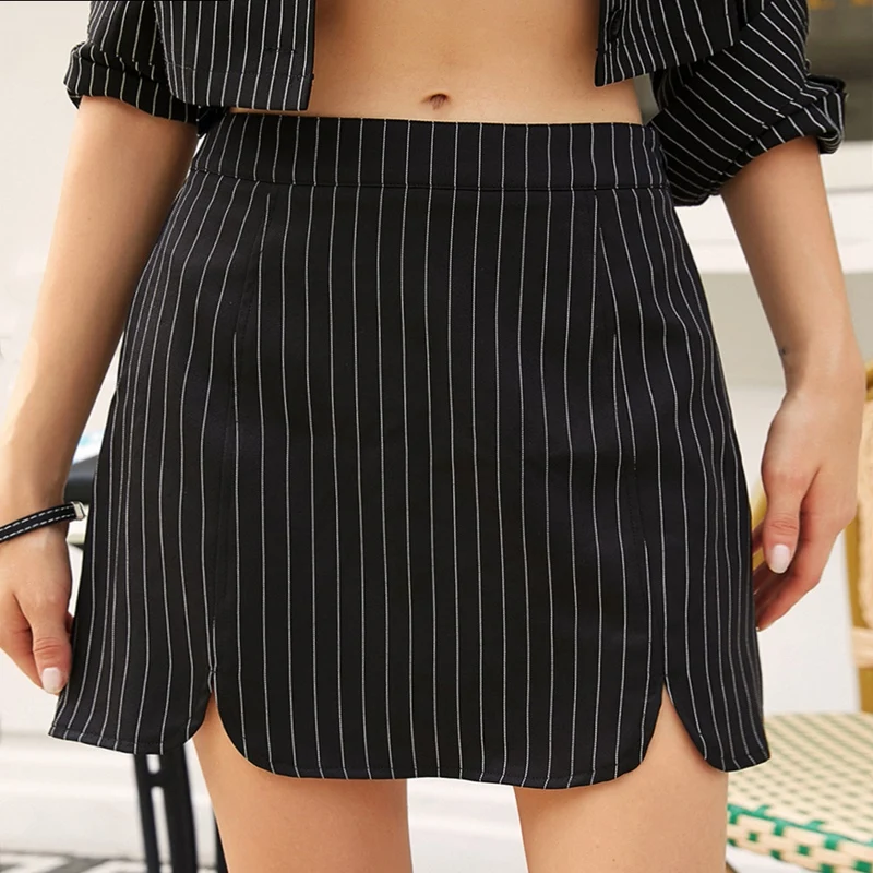 

Women's Plaid Skinny Slit Mini Skirt