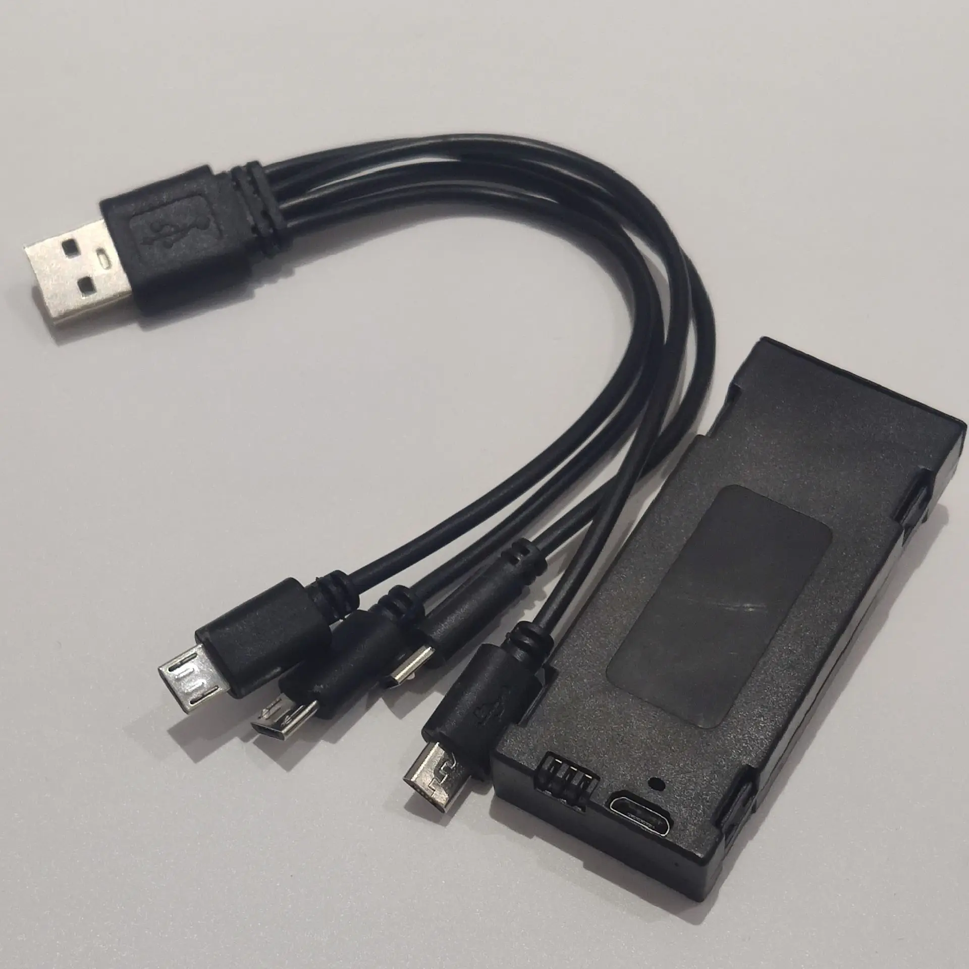 Оригинальный складной Радиоуправляемый квадрокоптер V186 с бесщеточным