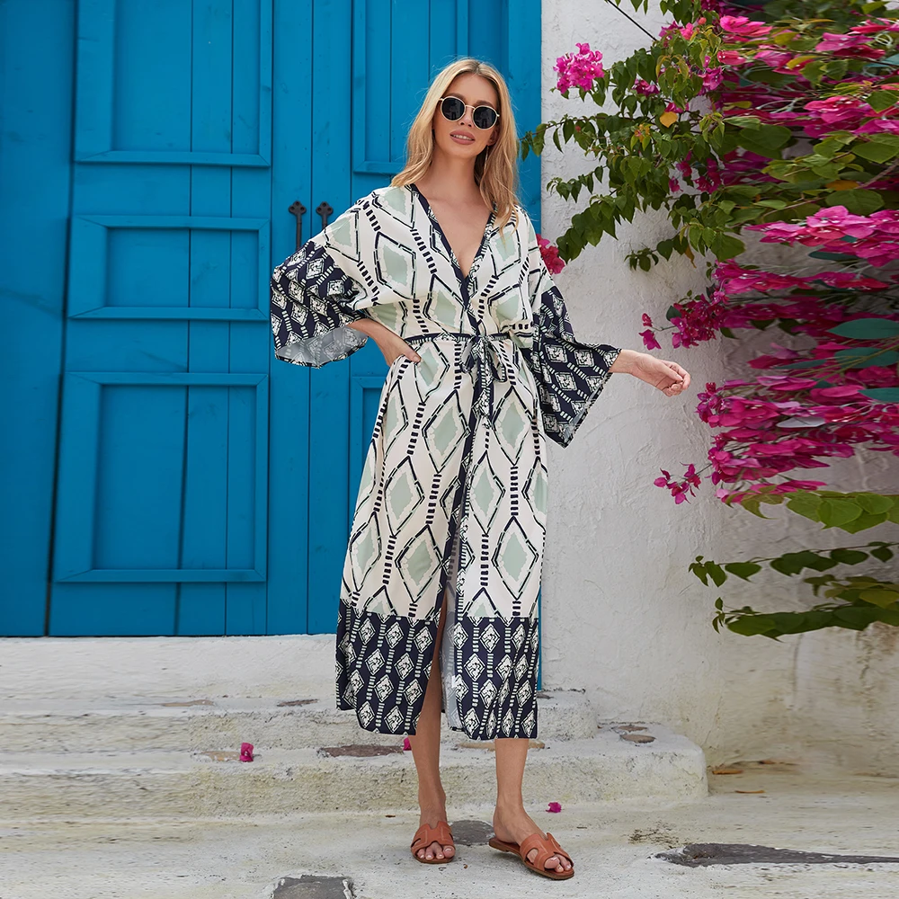 Женское кимоно в стиле бохо с геометрическим принтом и длинными рукавами пляжное