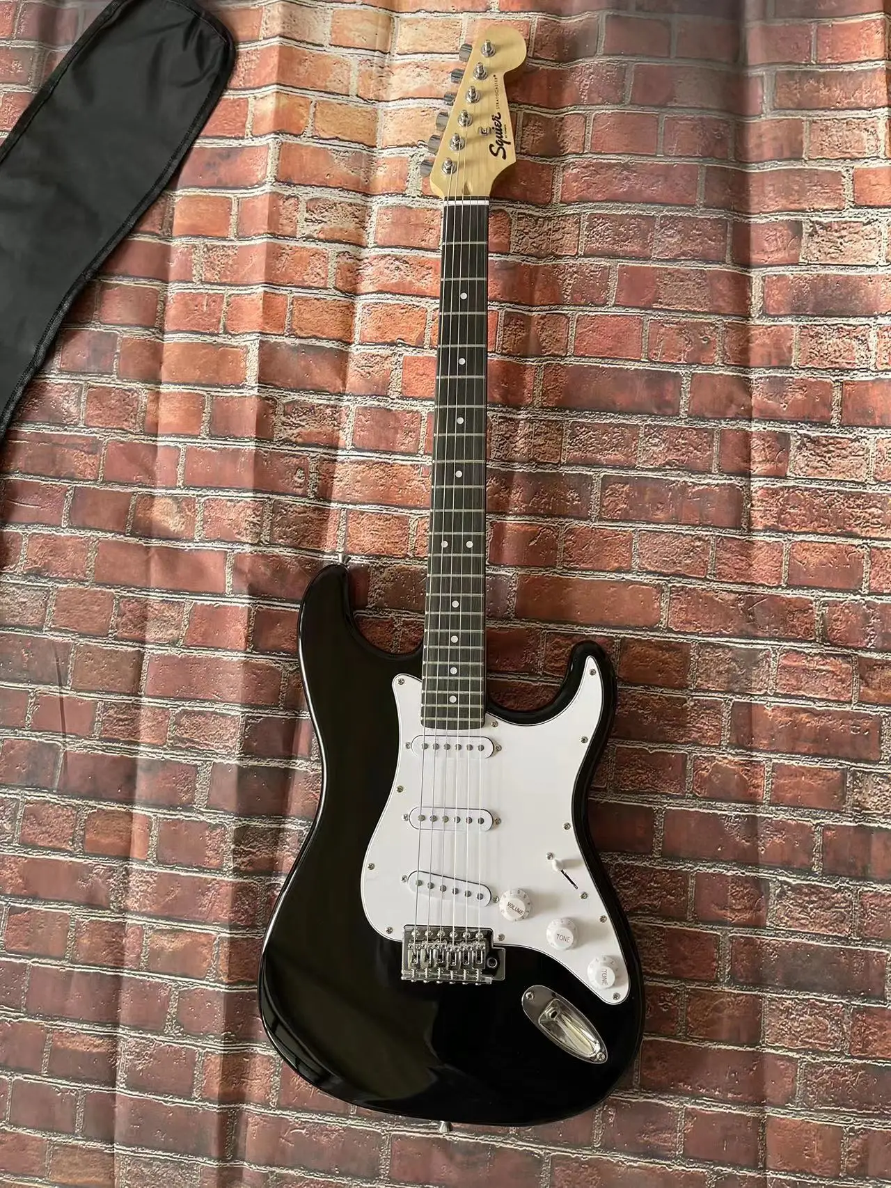 

Factory Direct Sales Classic F Glossy Paint Electric Guitar Free Shipping @7