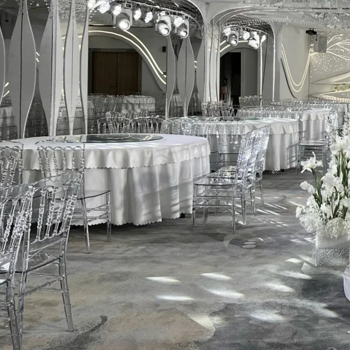 48 шт.) банкетные стулья Тиффани из прозрачной смолы акриловые Chavari оптовая