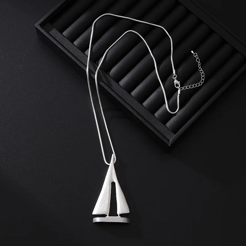 Ожерелье с подвеской в виде лодки или яхты серебристое ожерелье лодкой подвеска
