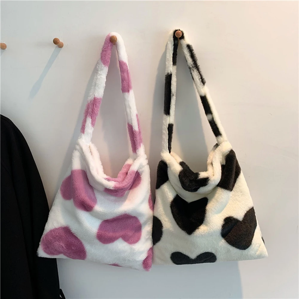 

Women Soft Plush Shoulder Bags Love Heart Print Winter Warm Fluffy Totes Retro Leopard Print Bags Large Capacity Travel Bag