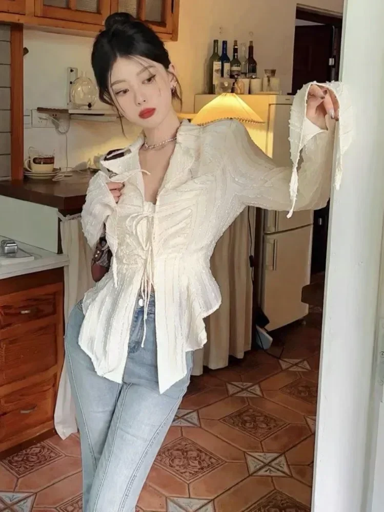 Сексуальная тонкая женская рубашка с расклешенными рукавами однобортная туника