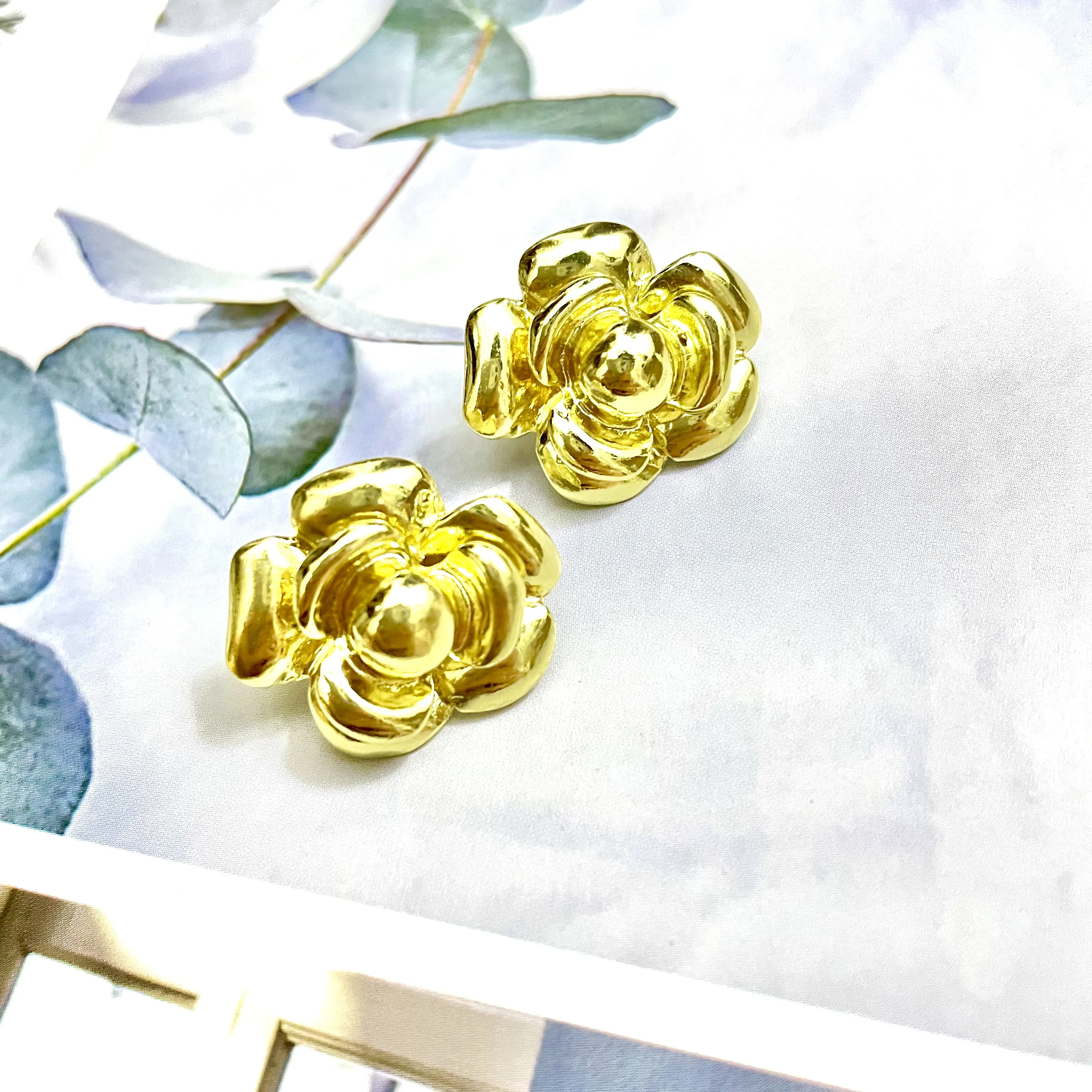 Flower Earrings Classic Vintage French Camellia Earrings Metal Stereo Rose Flower Earrings