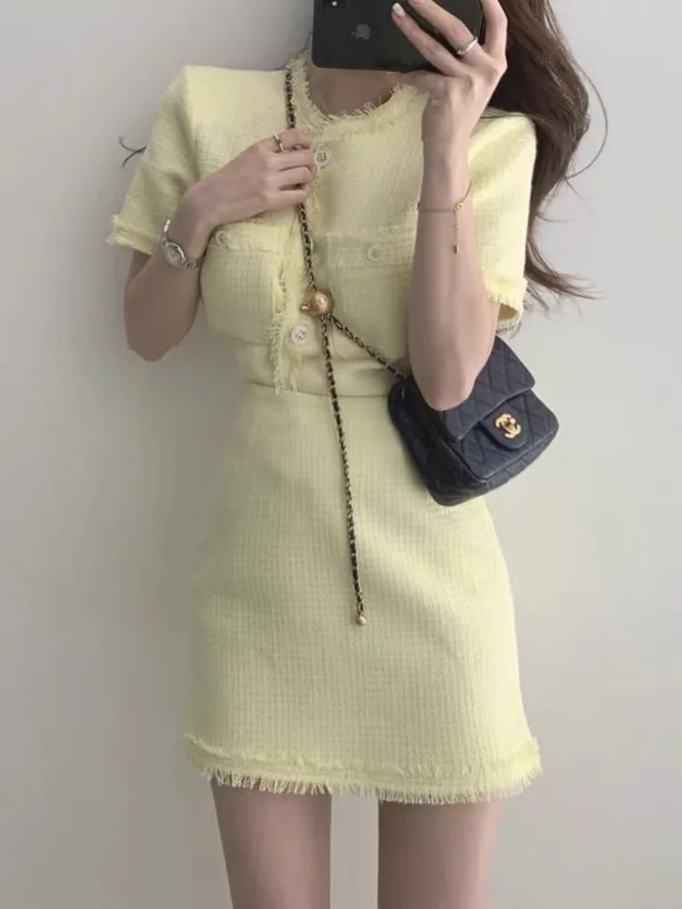 

Summer Knitted Skirt Set Women Casual Plaid Short Sleeve O-Neck Cardigan + Stretch Waist Mini Skirts Two Piece Set Sweater Suits