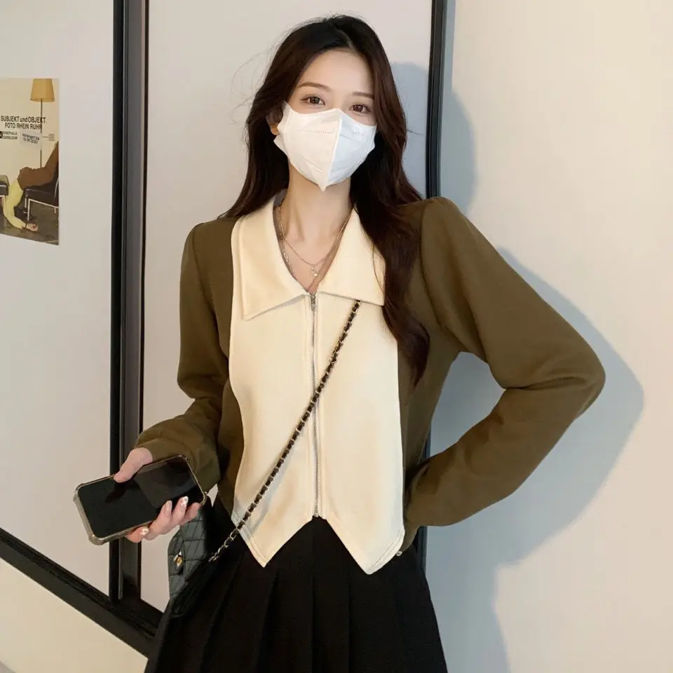 

Women's long sleeve zipper T-shirt Korean Khaki fashion design tailoring woman tshirts 2022 spring and autumn main inner top