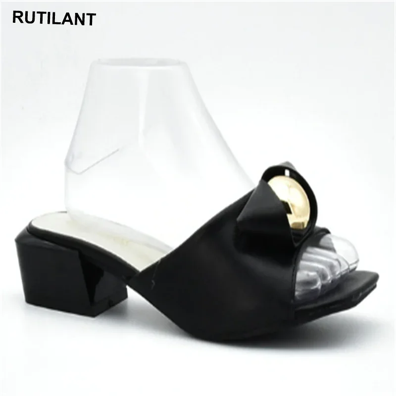 

New Arrival Designer Shoes Women Luxury Nigerian Women Wedding Party Pumps Elegant Crystal Shoes Decorated with Rhinestone