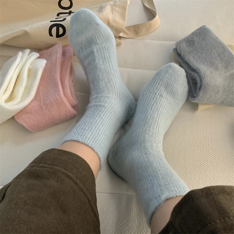 Рисунок 3 - Носки-миди женские трикотажные в стиле Харадзюку