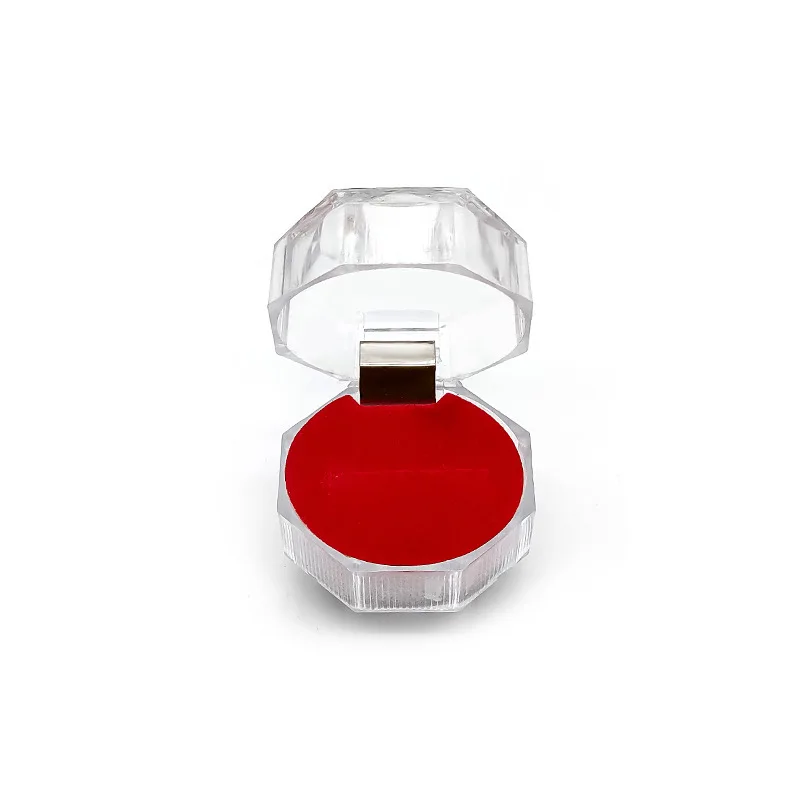 

Розовая флисовая коробочка для колец в форме лягушки