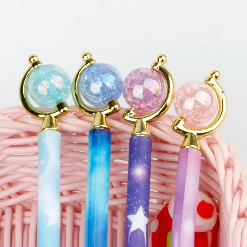 Рисунок 2 - гелевые ручки с рисунком звездного неба