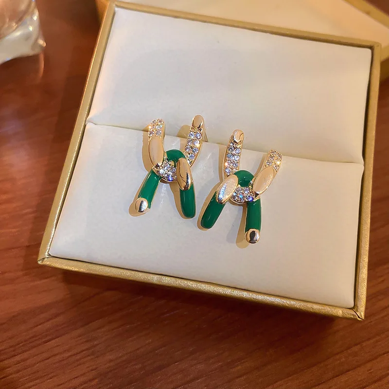 

Minar Textured Green Color Enamel Crossed Geometrical Drop Earrings for Women Golden Copper CZ Zircon Dangle Earrings Jewellery
