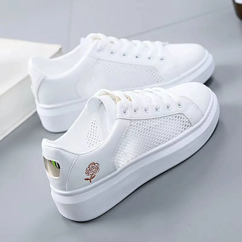 

2022 Women Casual Shoes New Spring White Sneakers Breathable Flower Lace-Up Women Sneakers Women Shoes Fashion Embroidered