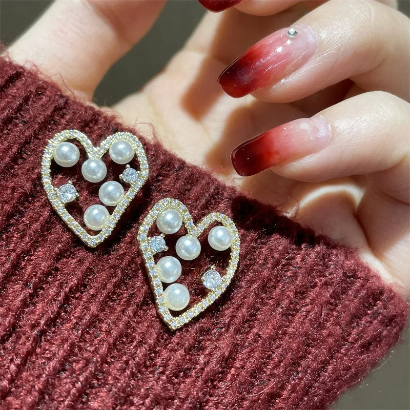 

Micro Pave Zirconia Pearl Hollow Out Love Heart Earrings For Women Korean Style Delicate Simple Earings