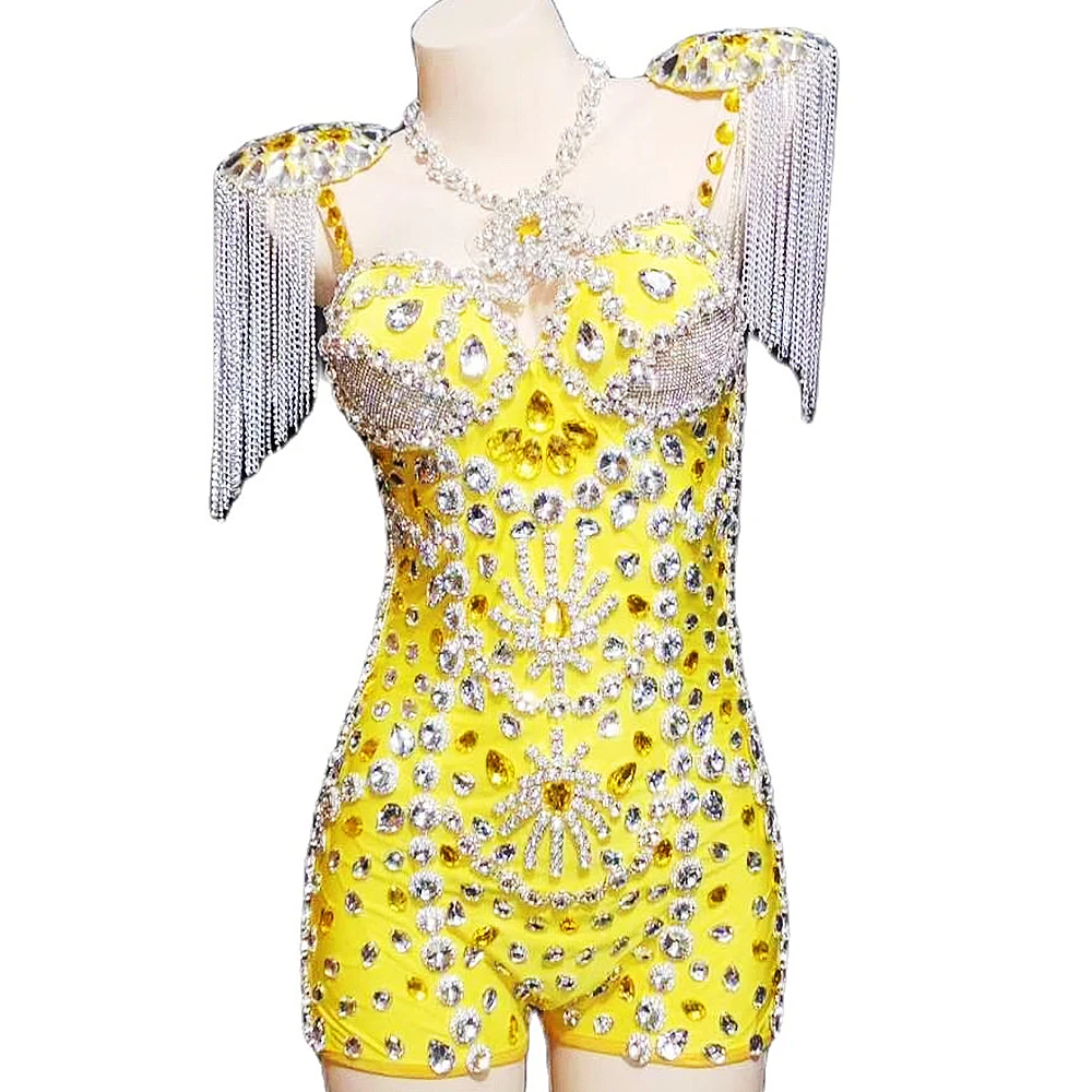 

Sleeveless Halter Yellow Women Bodysuits Sparkling Diamonds Silver Tassel Epaulet Ball Gown Three Pieces Set Bar Stage Costumes