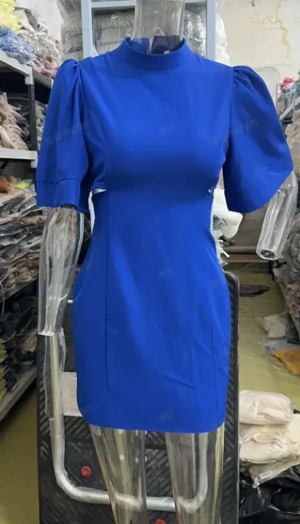 Женское мини-платье миди с расклешенными рукавами и высокой талией