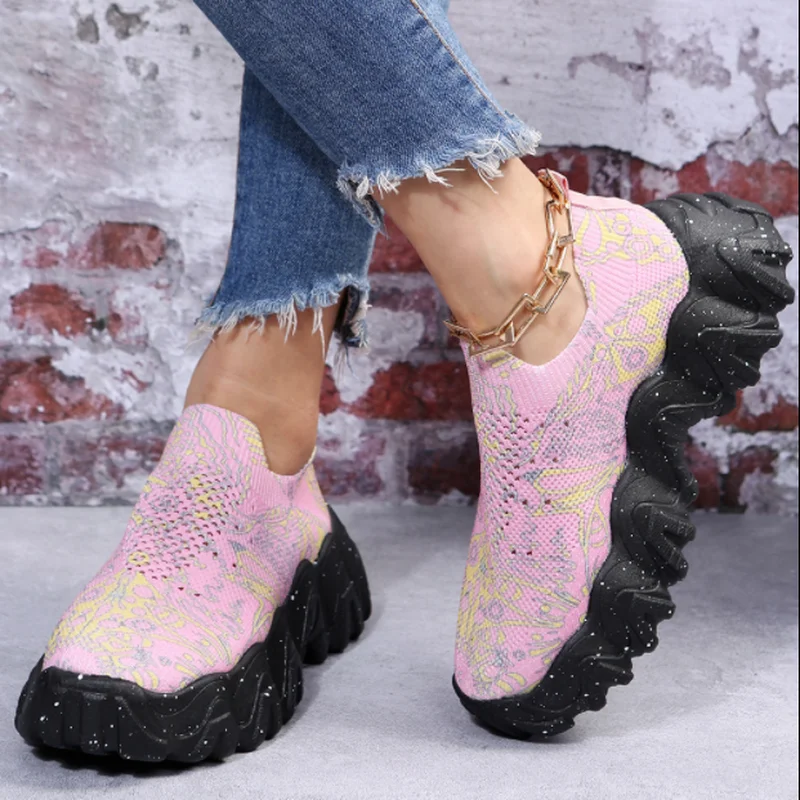 

Кроссовки женские легкие из дышащего сетчатого материала