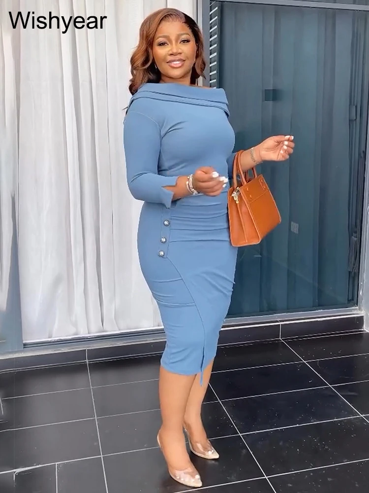 Женское облегающее платье миди с длинными рукавами и боковыми пуговицами