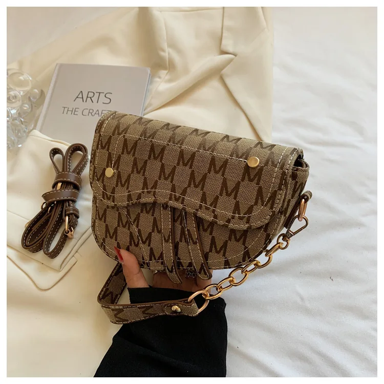 

Fashion Letter Printed Chain Shoulder Bags For Women Quality Denim Crossbody Saddle Bag Female Purses and Handbags Trended Brand