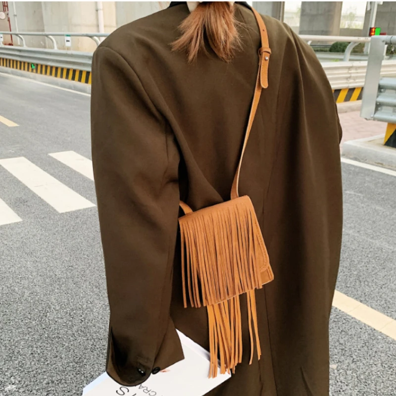 Women Vintage Tassel Messenger Bag 2022 New Fashion Women Bag Trend Shoulder Small Square Bag