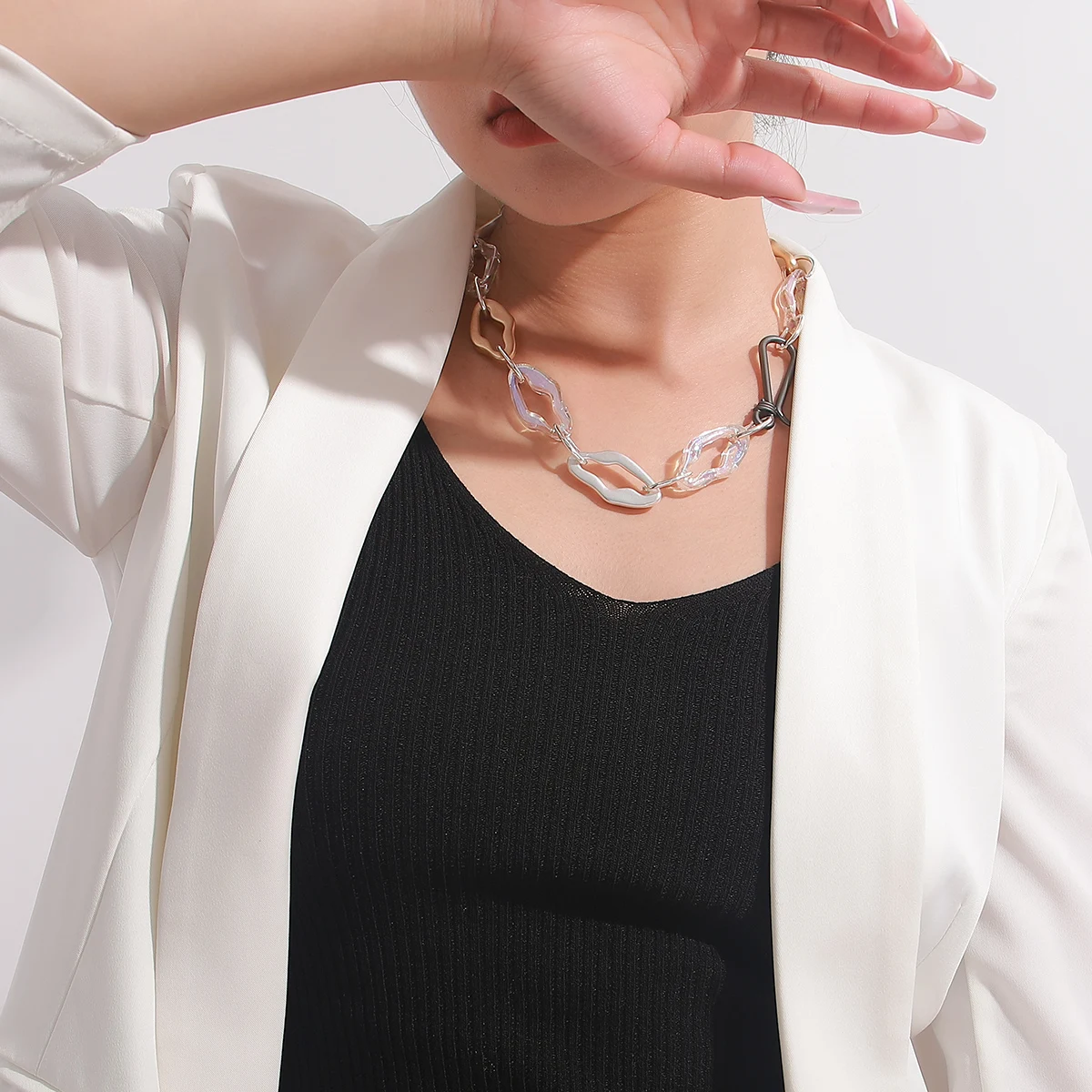 

Amorcome Big Bold Chunky Acrylic Link Chain Choker Necklace for Women Boho Statement Collar Necklace Femme Jewelry
