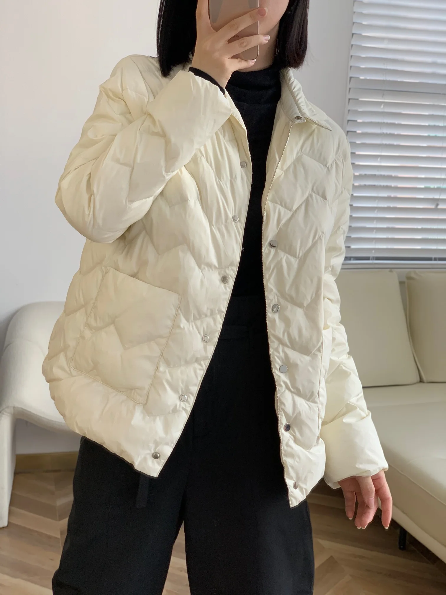 

2021 Winter Loose Bread Tapered Design 95 White Goose Down Jacket Warm Down Coats