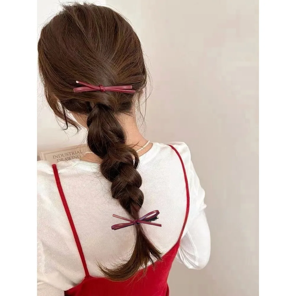 2 шт., заколка для волос с бантом из искусственной кожи, модный дизайн, индивидуальная нежная корейская заколка для девочек, аксессуары для волос (art.: 3920ccae550cc) - 3920ccae550cc