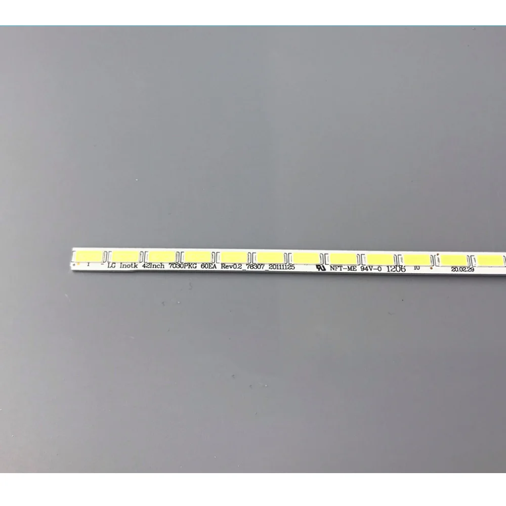 

For LG 42LS570T T420HVN01.0 74.42T23.001 7030PKG 60ea 42LS5600 42LS560T 42LS570S 42LS575S New 60LED 525mm LED backlight strip