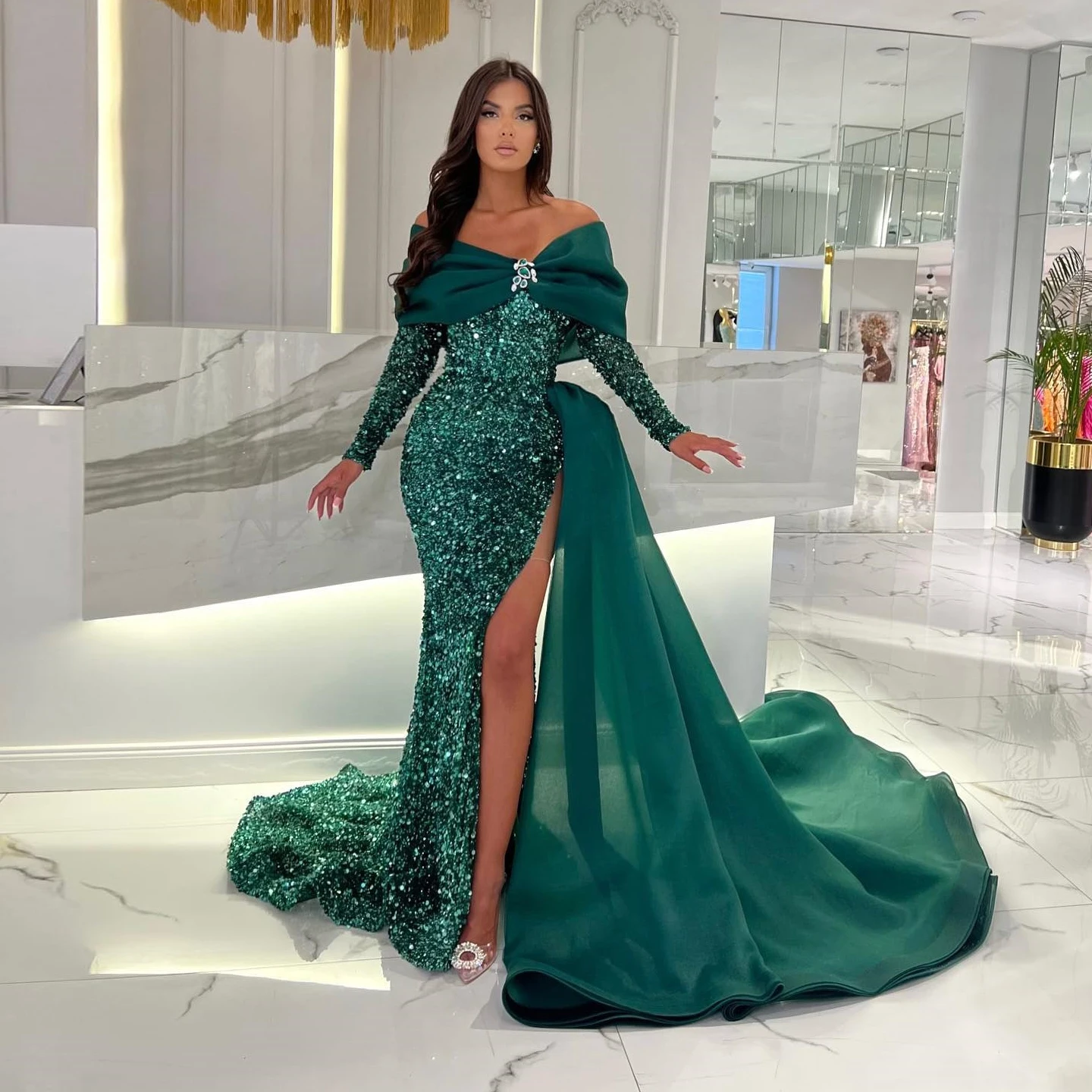 

Sparkly Hunter Green Sequined Evening Dresses with Detachable Train Off the Shoulder Mermaid Slit Formal Dress 2023 Prom Gowns